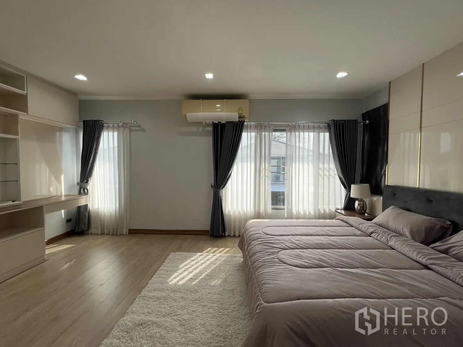 Property Image #36 for property HRE00157