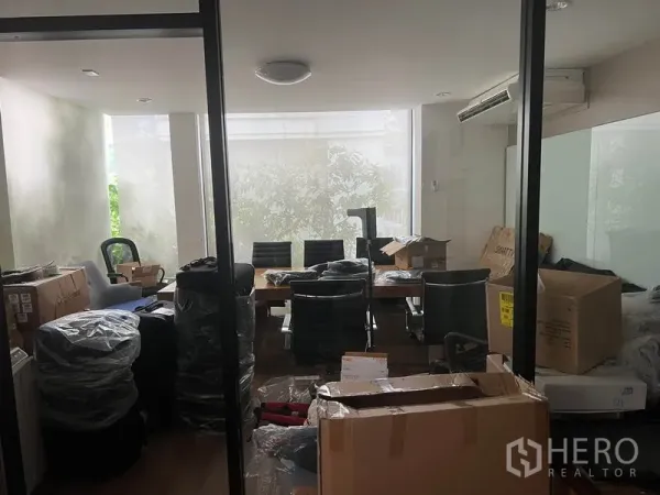 Retail Space for rent in Watthana, Bangkok - Glass-partitioned meeting room with long table, chairs and large frosted windows.