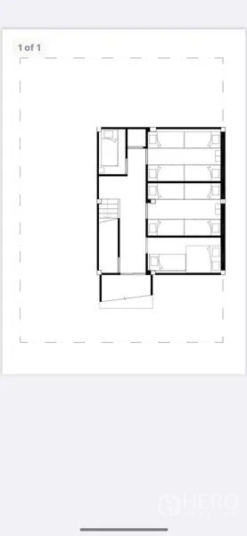 店屋 出租在Pathum Wan, Bangkok - 建筑平面图，显示一层多间卧室与走廊布局。