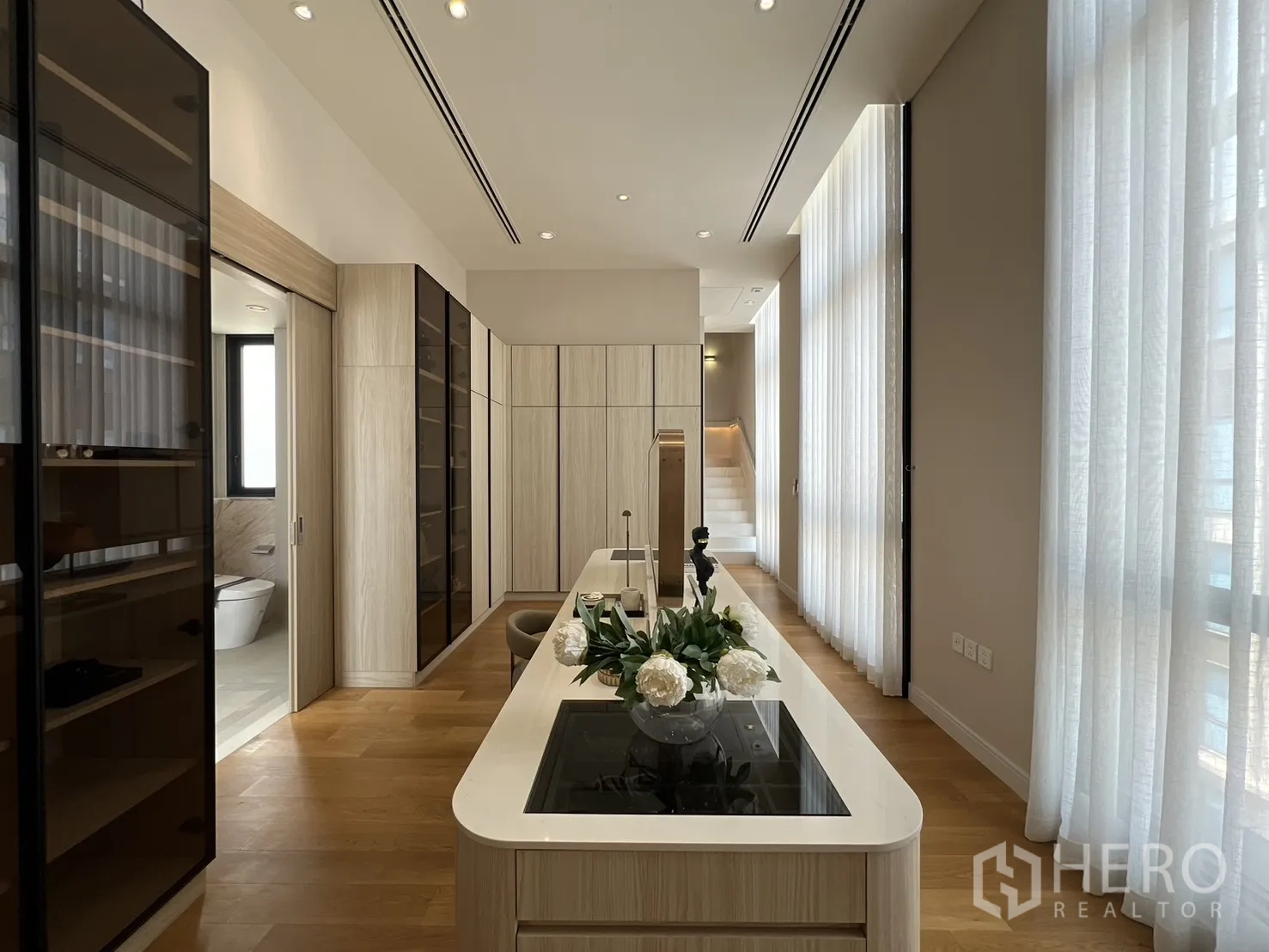 Property Image #36 for property HRE00683
